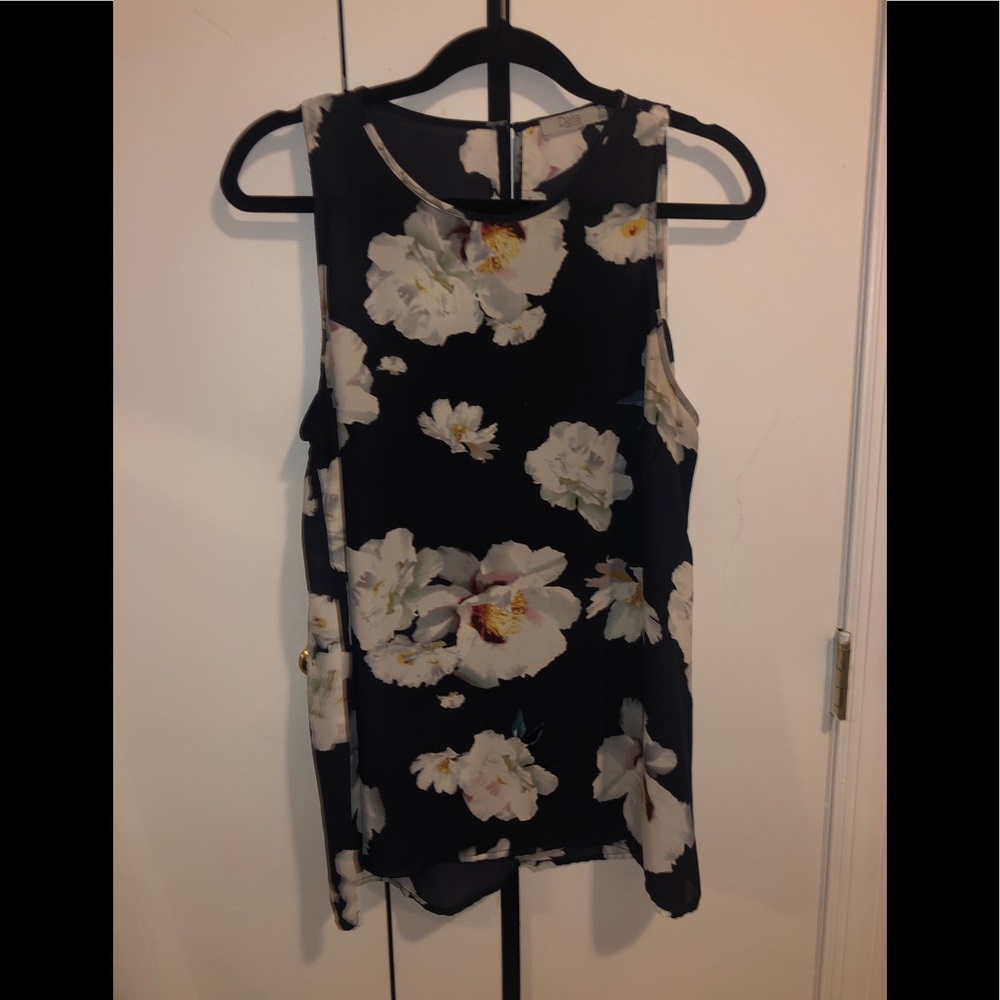 💚Dalia Floral Sleeveless Blouse Sz Large